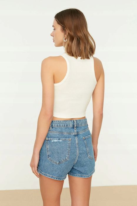 Trendyol 36 S Biały Top Klasyczny J24554
