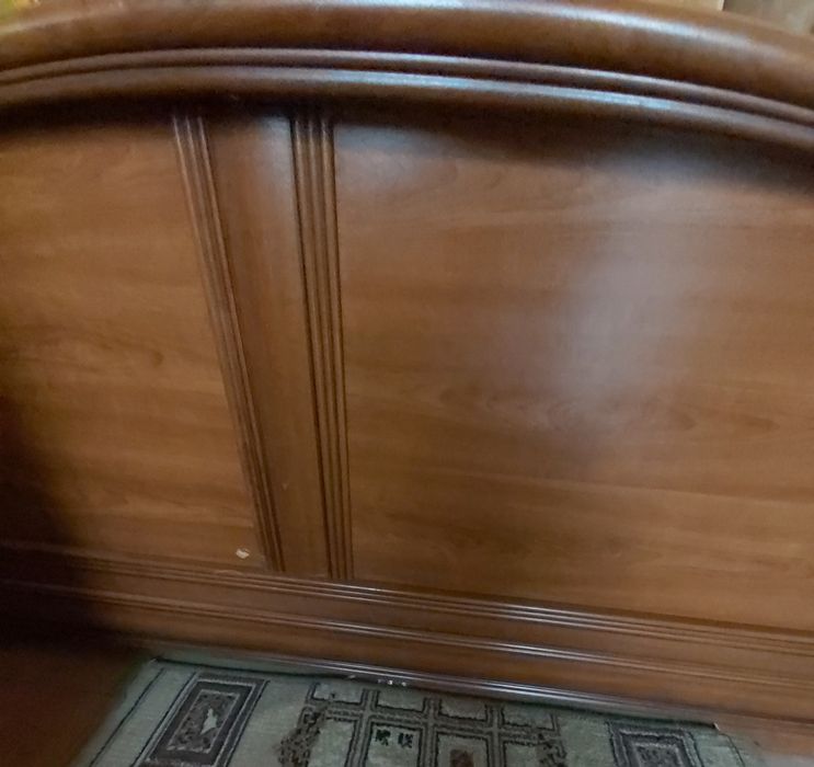Качественная кровать 2х спальная
