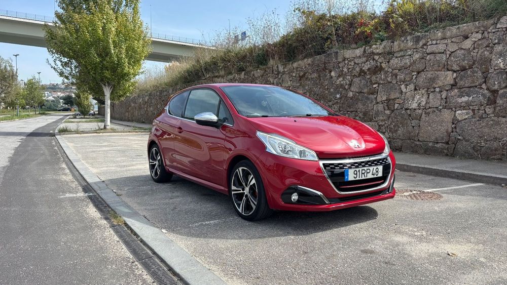 Peugeot 208 1.6 e-THP GTi foto 3