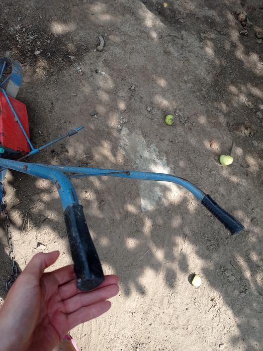 Міні комбайн для посіву буряка та кукурудзи