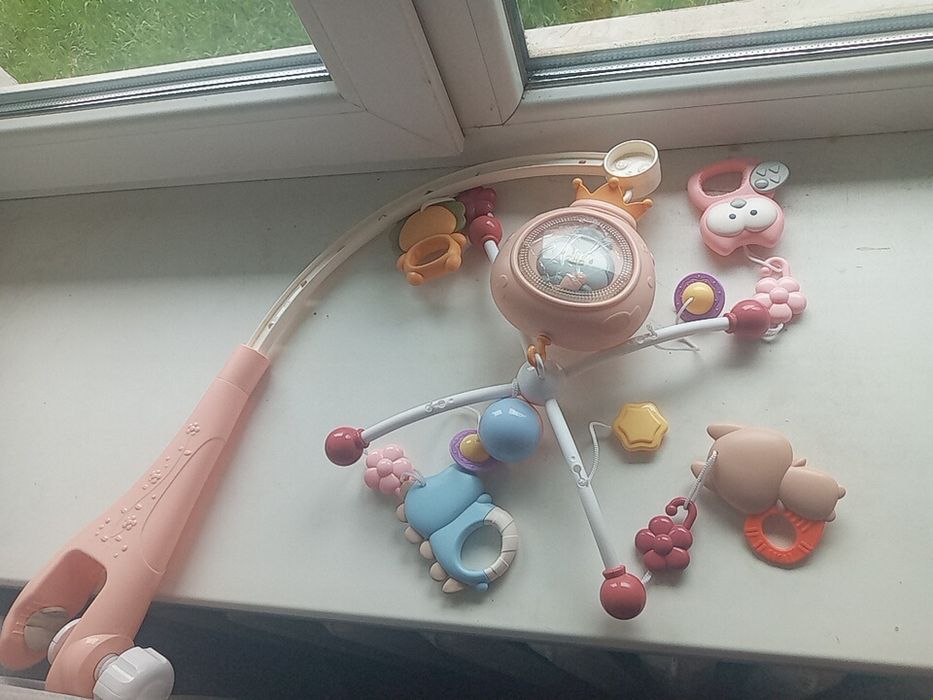 Продам мобіл для кроватки