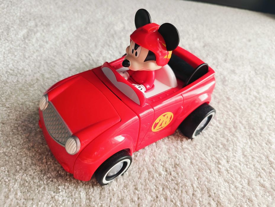 samochód interaktywny (3 szt.) + GRATIS