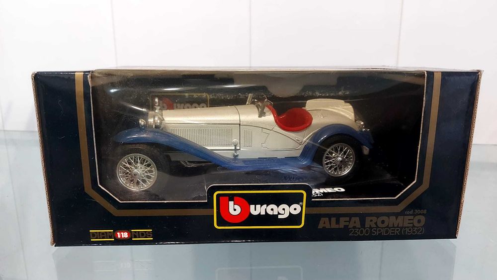 Burago Alfa Romeo 2300 Spider 1932 1/18