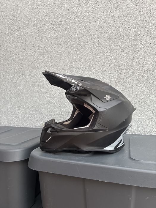 Capacete Marca Airoh