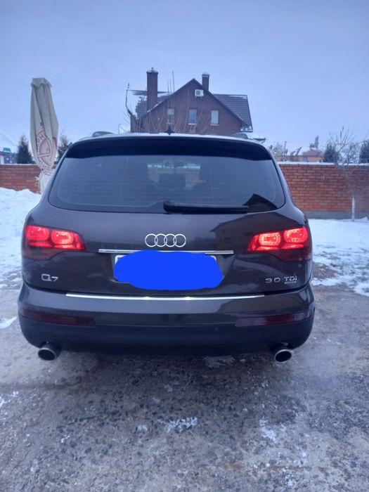 Продам   Ауді Q7 в хорошому стані
