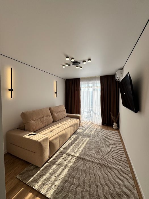 Продаж 2 кім квартири в Центрі з євроремонтом.Під програми  можна