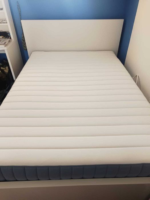 Cama Malm IKEA 140x200 branca — 1 ano, perfeito estado