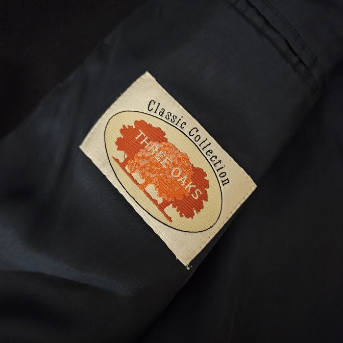 Garnitur trzyczęściowy z kamizelką Komplet