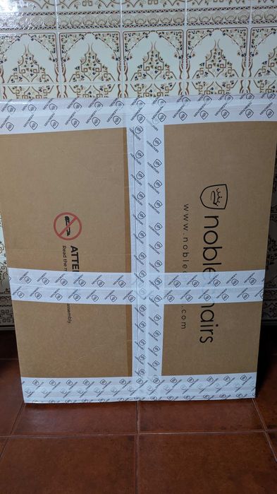 Noblechairs EPIC Preto/Vermelho