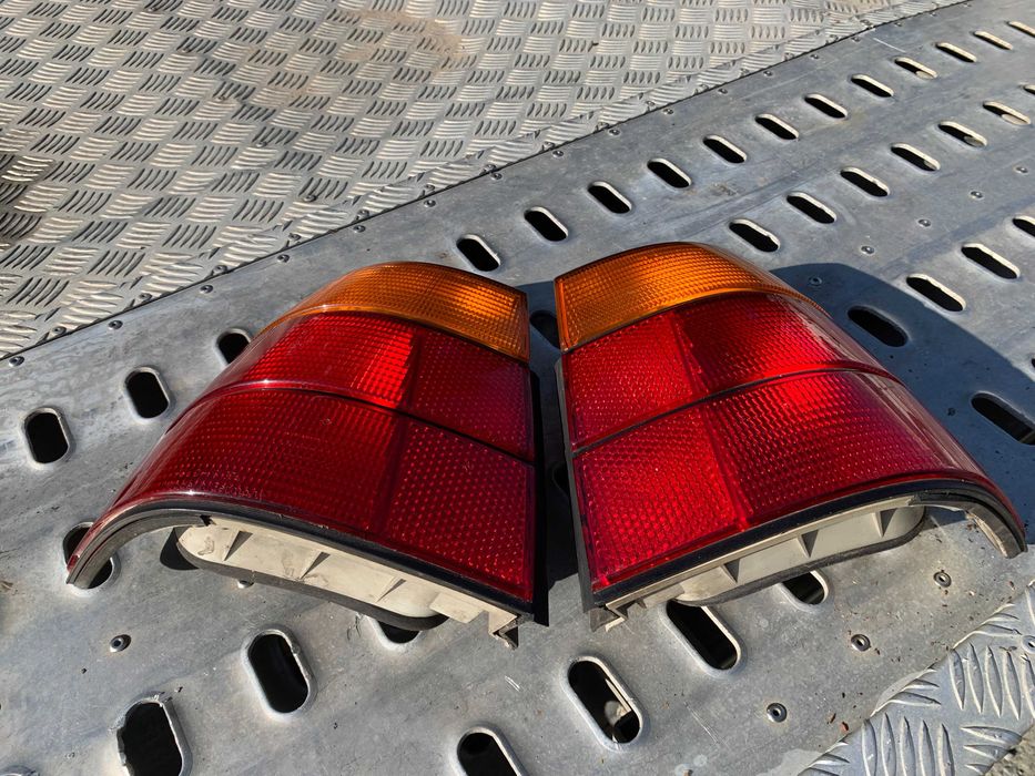 Bmw 5 e34 kombi lampa lampy tył komplet prawa lewa błotnik oryginał