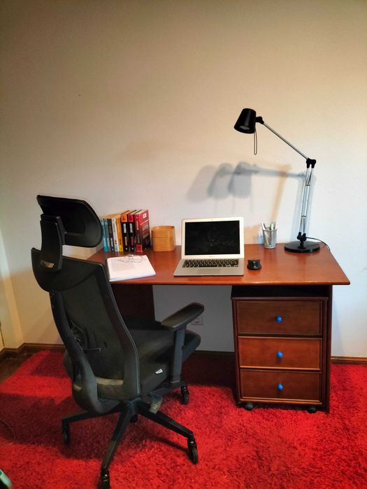 Secretária simples, madeira maciço (castanho avermelhado)