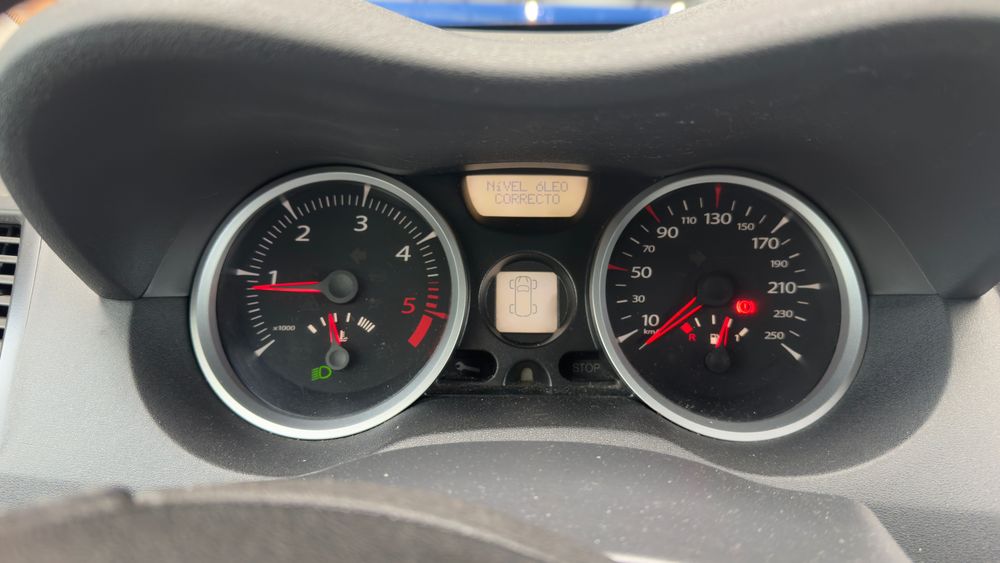 Megane DCI ,  1.5 Carrinha - 6 marchas