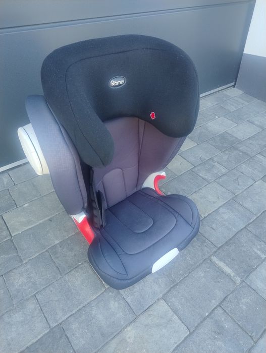 Fotelik samochodowy Römer Kidfix 15-36