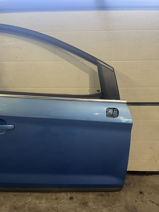Drzwi przednie tylne Q8 prawe Ford Kuga MK1