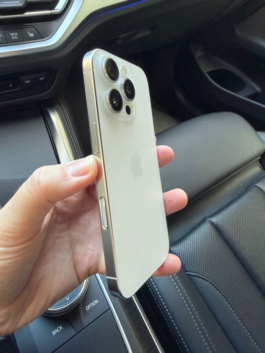 Apple iPhone 16 Pro 128GB eSIM White Titanium (MYMA3) 98%