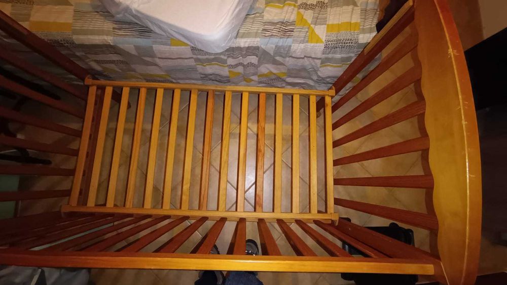 Berço de madeira TRAMA + Colchão novo