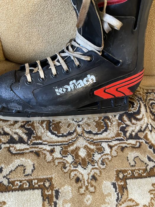 Конькі 44 розмір профісійні в доброму стані koflach