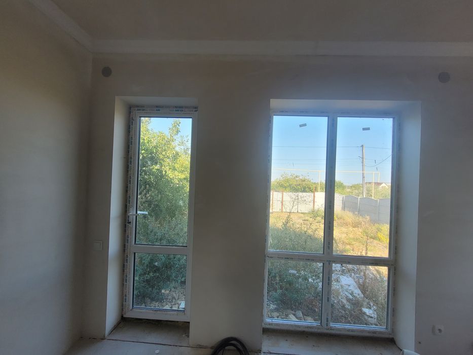 Нерубайское капитальный новый  дом под чистовую отделку в отличном мес