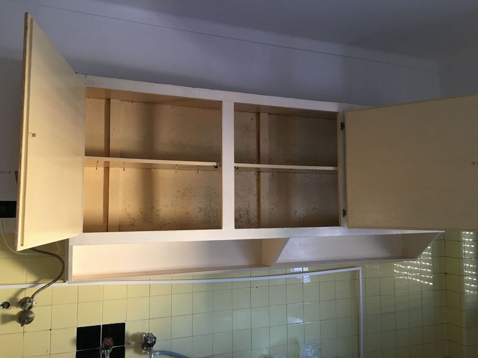 Armário  antigo cozinha