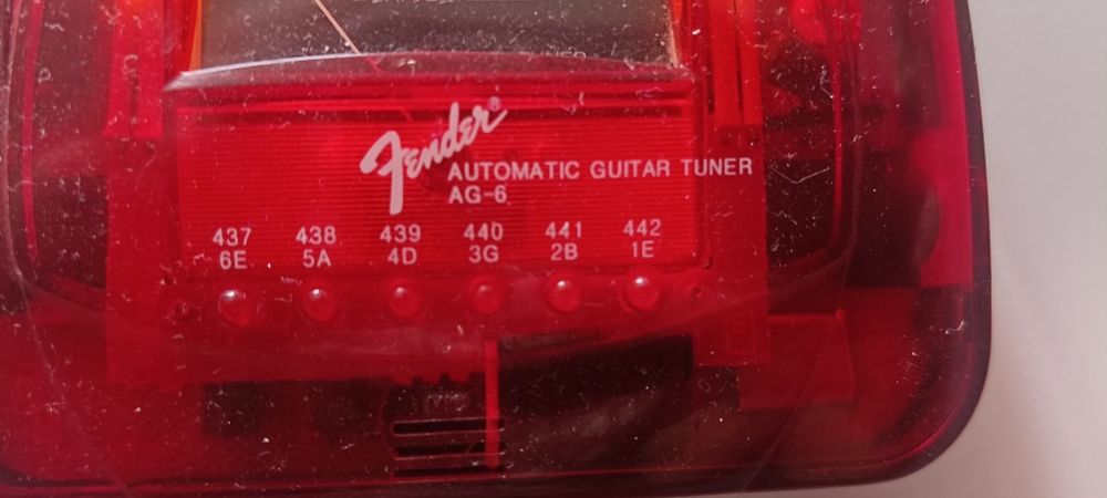 Tuner Fender AG-6 gitara bas