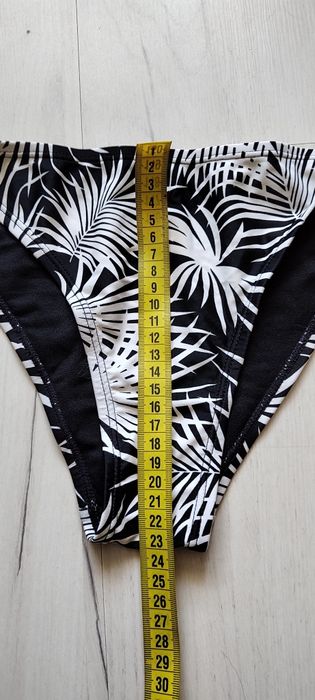 Majtki z bikini House M