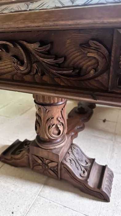 Mobília de sala de jantar clássica - Madeira Maciça entalhada à mão