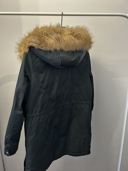 Zimowa kurtka mango Parka z odpinanym futerkiem z regulacją w pasie