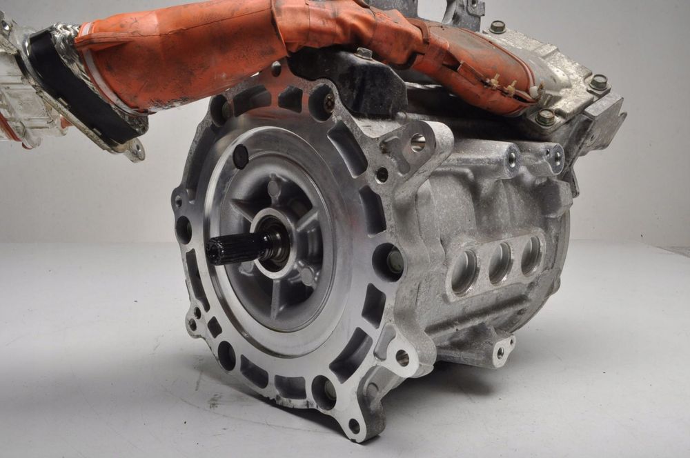 NISSAN LEAF I ZE0 SILNIK ELEKTRYCZNY EM61 62tys km