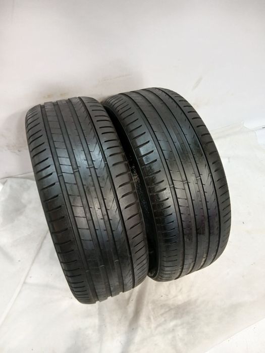 Lato Pirelli Scorpion 255/45R19