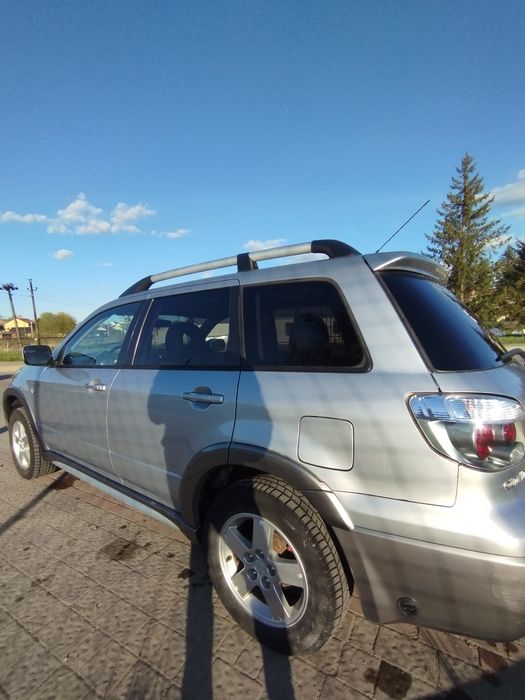 Mitsubishi Outlander 1