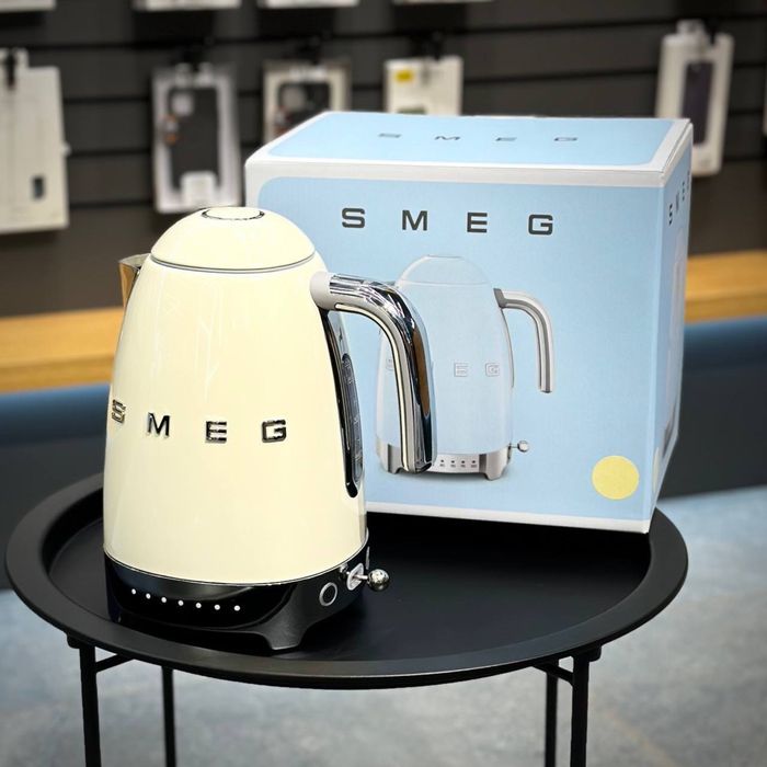 Електрочайник SMEG у Ябко Кривий Ріг, ТРК Victory Plaza. КРЕДИТ
