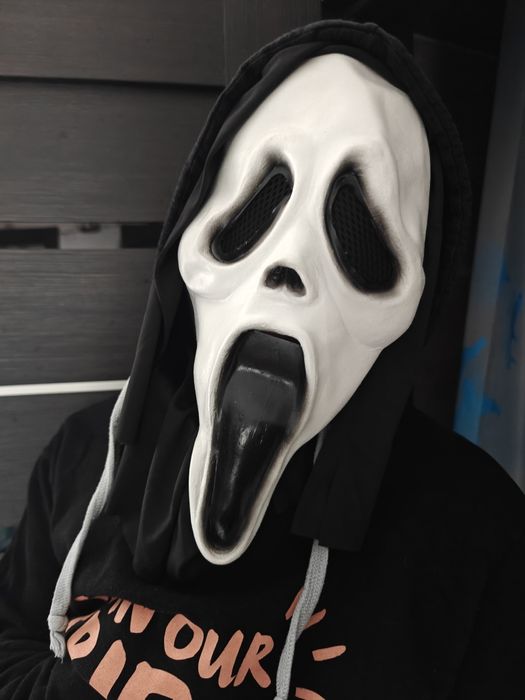 Маска Крик на Хэллоуин