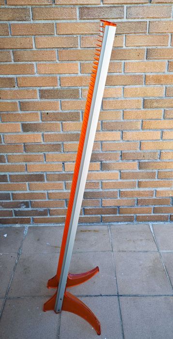 Suporte CD em plástico e alumínio