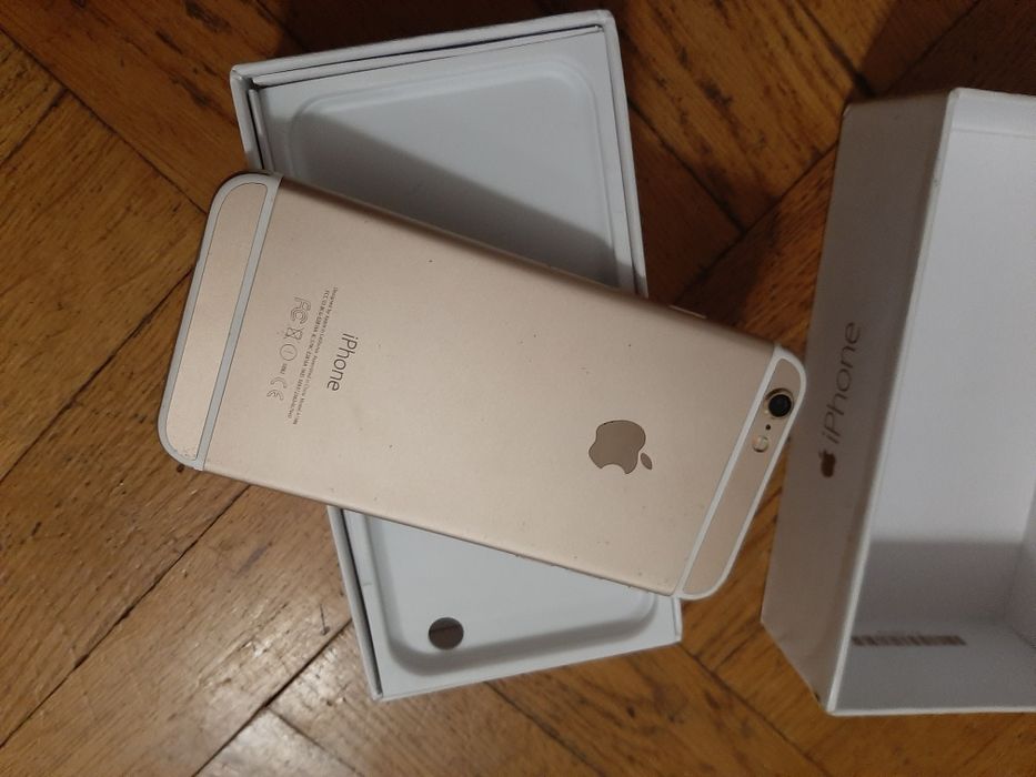 Мобильный телефон iPhone 6