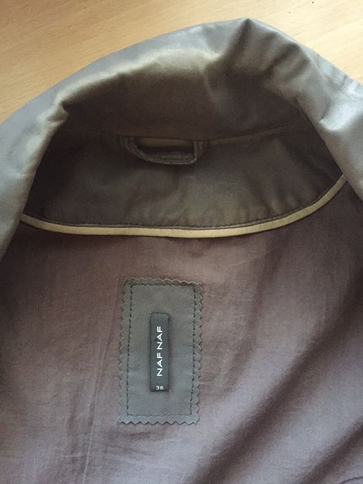 Кожаная серая куртка NAF NAF (36р)