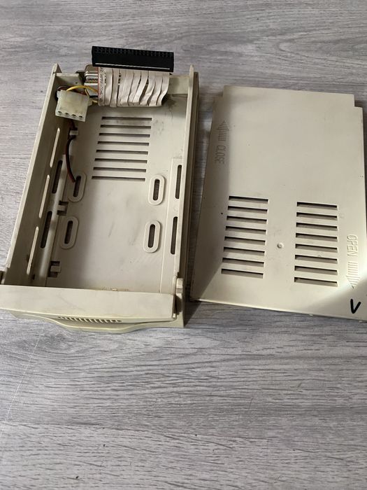 Kieszen ma dysk ata retro