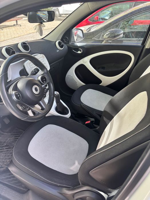Smart forfour com 62,000km