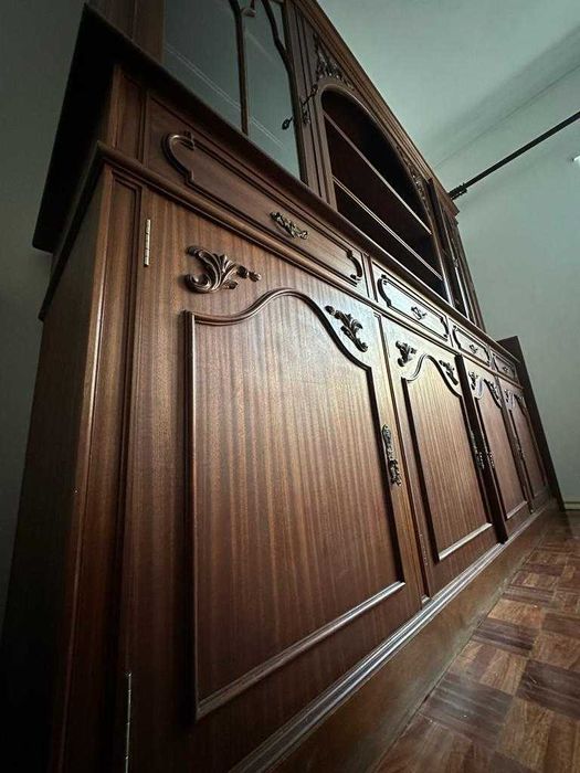 Móvel de sala de jantar cristaleira de madeira maciça