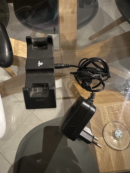 Ps4 1 TB+ 3 comandos