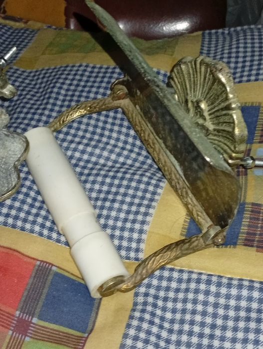 Par de Acessórios em Metal para Quarto de Banho