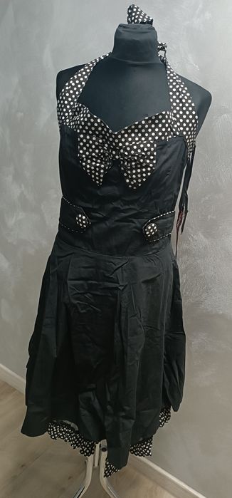 Sukienka wiązana na szyję