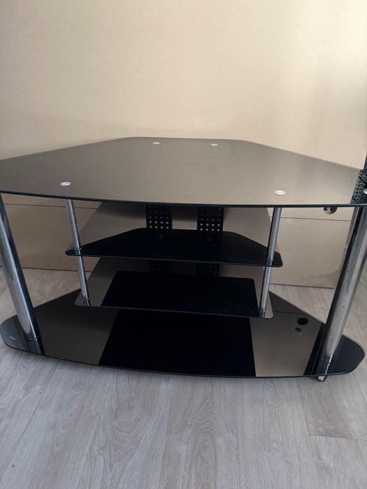Rack para TV em vidro temperado preto