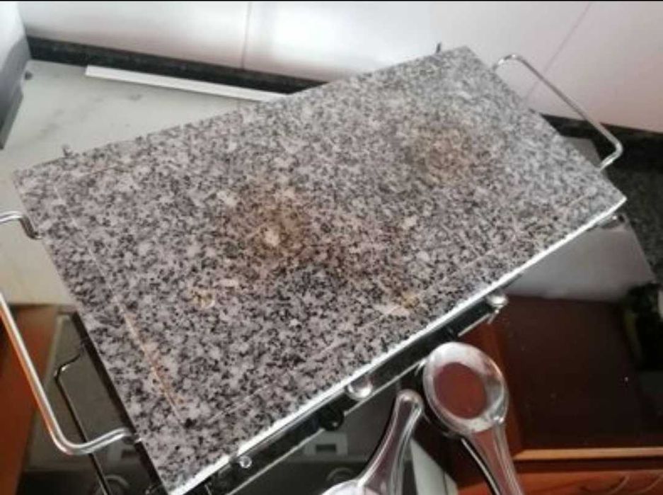 Grelhador bife na pedra
