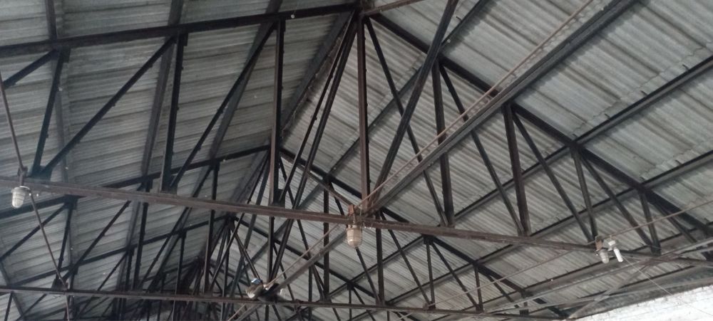 Продам производственную, складскую базу, 3300 м.кв, участок 1,89 Га.