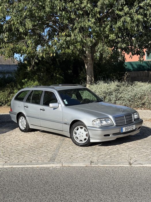 Mercedes-Benz C220 Classic 1998 | 280.000 km | Excelente estado