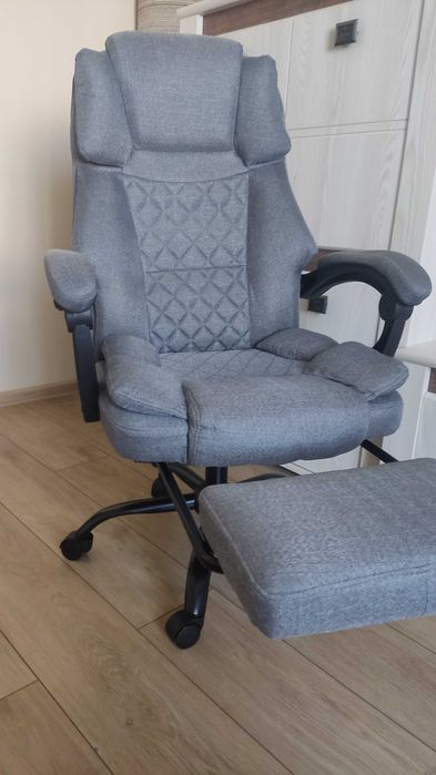 Комп'ютерне крісло