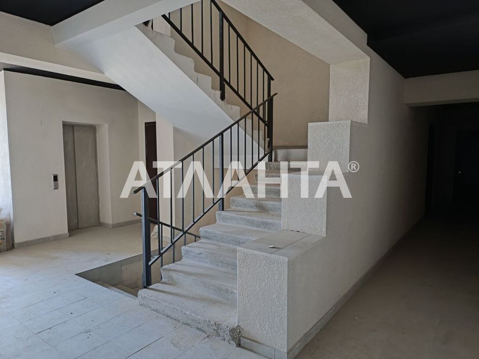 2-кімнатна  на 4- му поверсі, в ЖК Сусіди, здано!