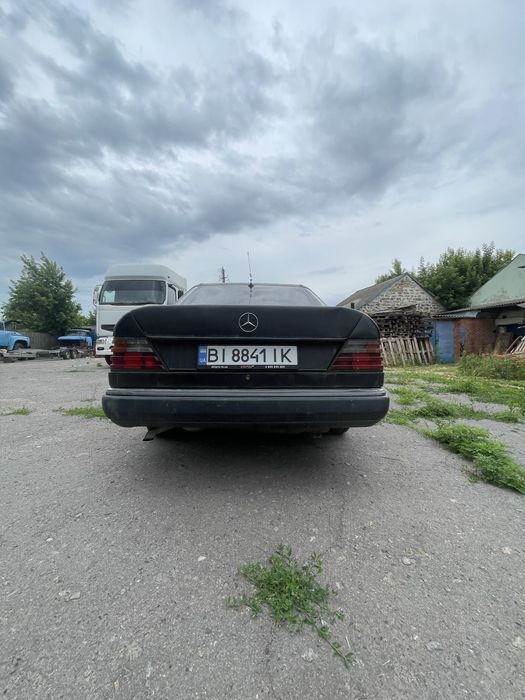 Mercedes Benz  W124