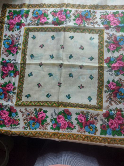 Платки з люрексом. Не Китай