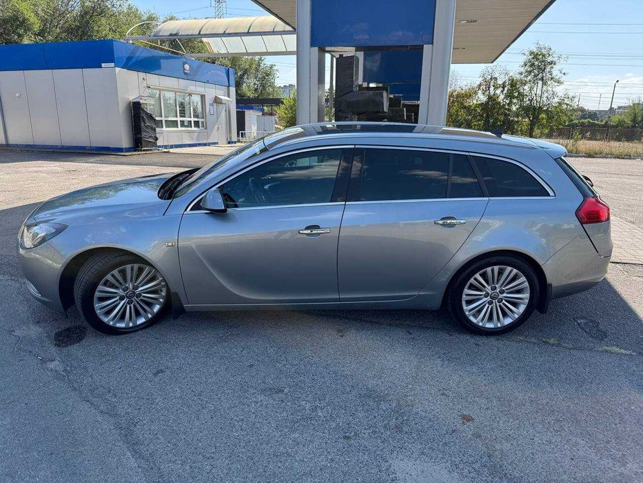 Opel Insignia 2011 Sports Tourer 2.0TDI